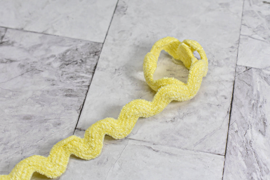 Puffy Yellow Rick Rack Trim | Fluffy Rick Rack Trim | Fluffy Rick Rack Trim | 2 Yards per box