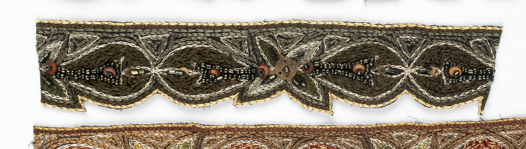 Hand-crafted Floral Trim with with Sequins and Beads 1" - 1 Yard