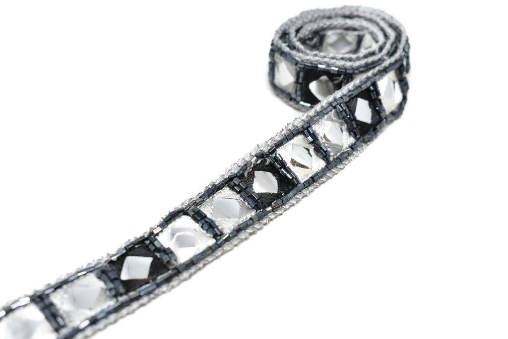 Beaded Diamond Mirror Trim