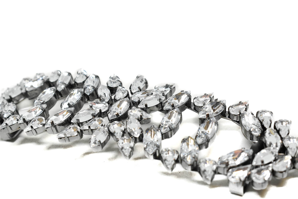 Floral Rhinestone Buckle Connector Target Trim