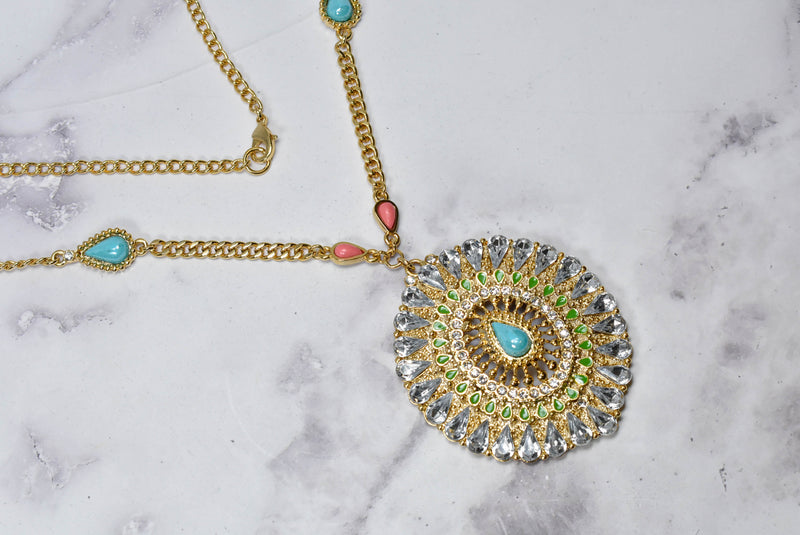 Beautiful Gold w/Colorful Rhinestones Necklace